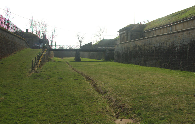 Le fossé de gorge du Fort d'Uxegney (Epinal)