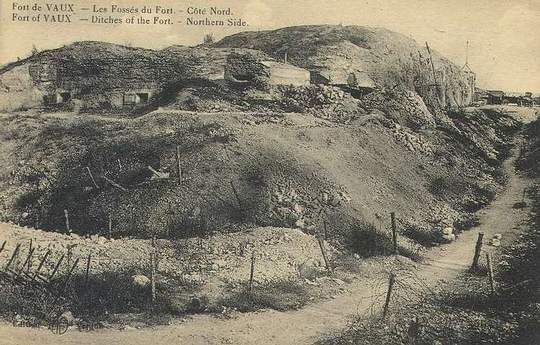 Le Fort de Vaux : carte postale après les combats